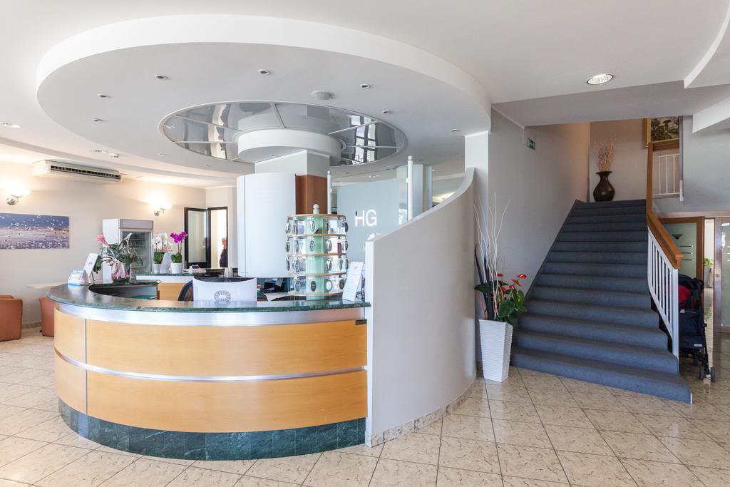 Hotel Garden Чезенатико Екстериор снимка